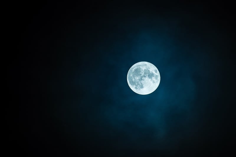 Moonlight Centerpiece